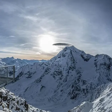 Arc 1950 Appt Luxe 2-4pers -skis Aux Pieds-spa-piscines Interieure Et Exterieure-sauna-hammam Apartamento Les Arcs (Savoie)